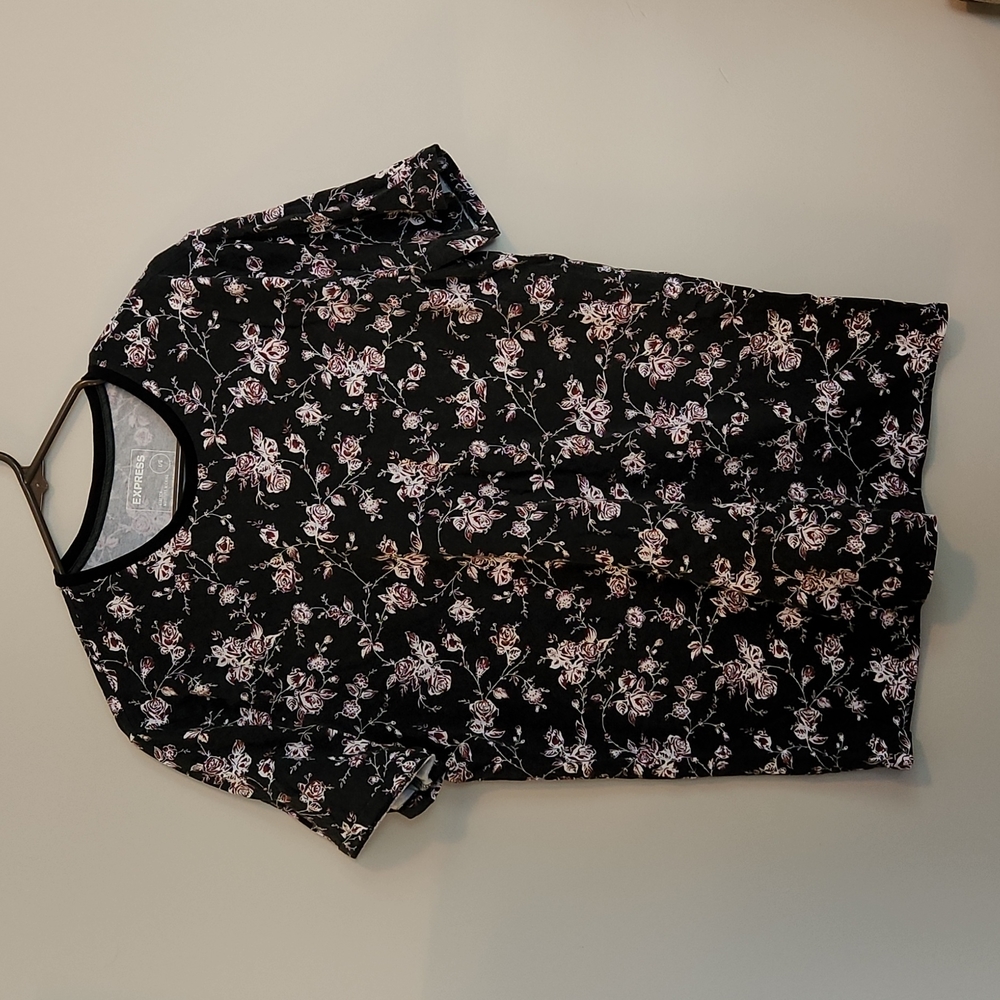 Express T shirt sz L